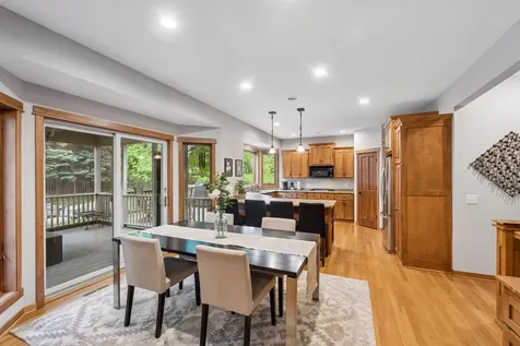 1222 Adrian Circle Chaska MN 55318