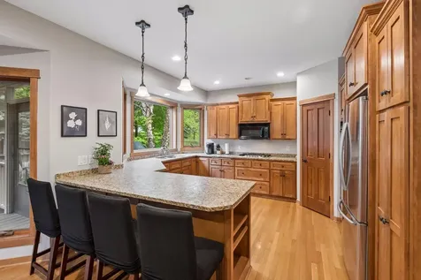 1222 Adrian Circle Chaska MN 55318