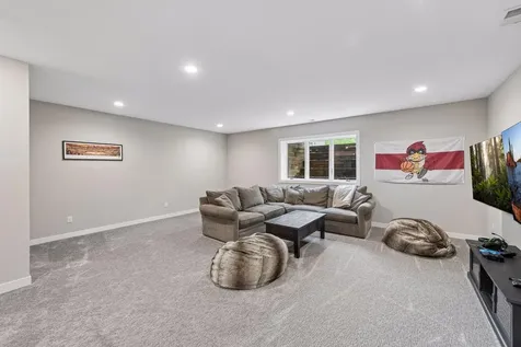 1222 Adrian Circle Chaska MN 55318