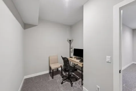 1222 Adrian Circle Chaska MN 55318