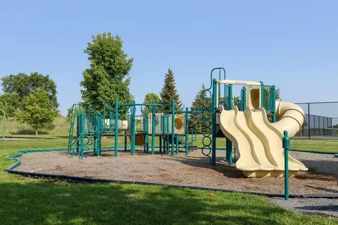 1222 Adrian Circle Chaska MN 55318