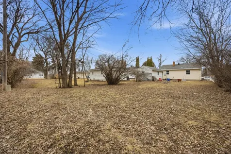 1321 9th Avenue S Moorhead MN 56560