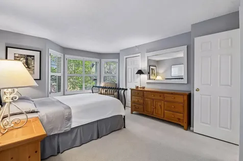 921 Fairfield Way Minnetonka MN 55305