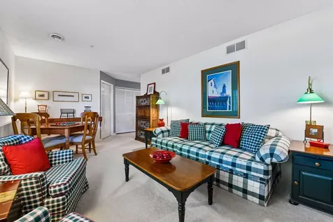 921 Fairfield Way Minnetonka MN 55305