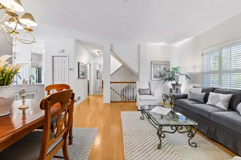 921 Fairfield Way Minnetonka MN 55305