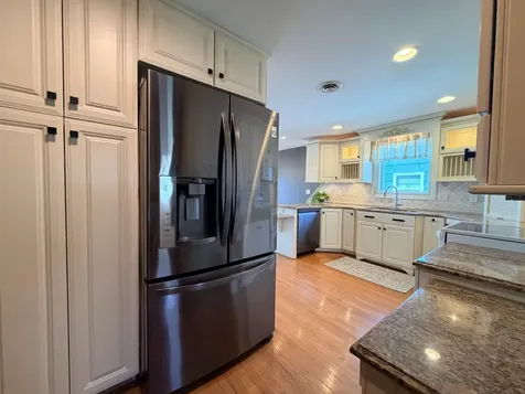 809 W Lake Avenue Worthington MN 56187