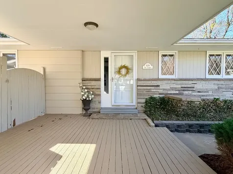 809 W Lake Avenue Worthington MN 56187