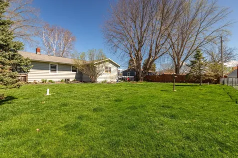 1367 County 25 La Crescent MN 55947