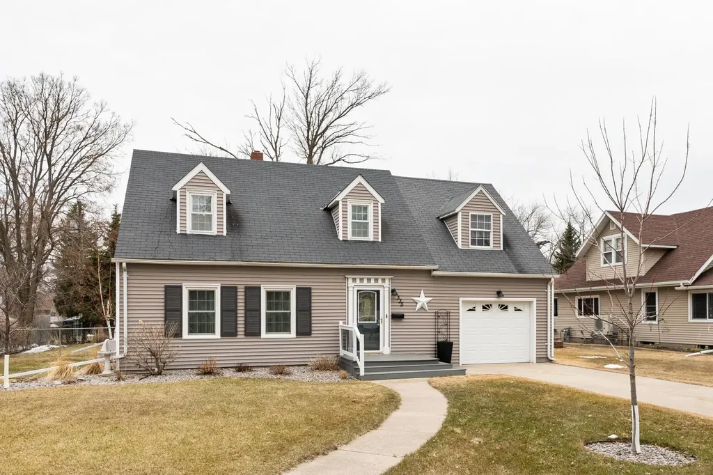 335 2nd Avenue NW Mayville ND 58257