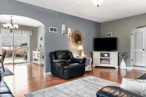 335 2nd Avenue NW Mayville ND 58257