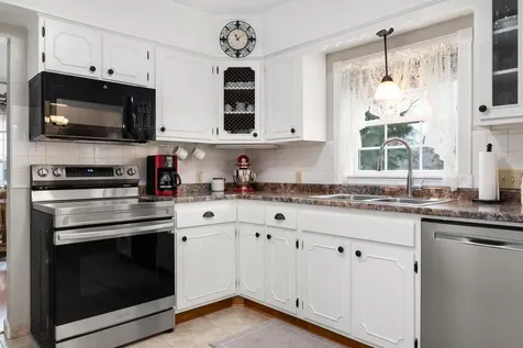 335 2nd Avenue NW Mayville ND 58257