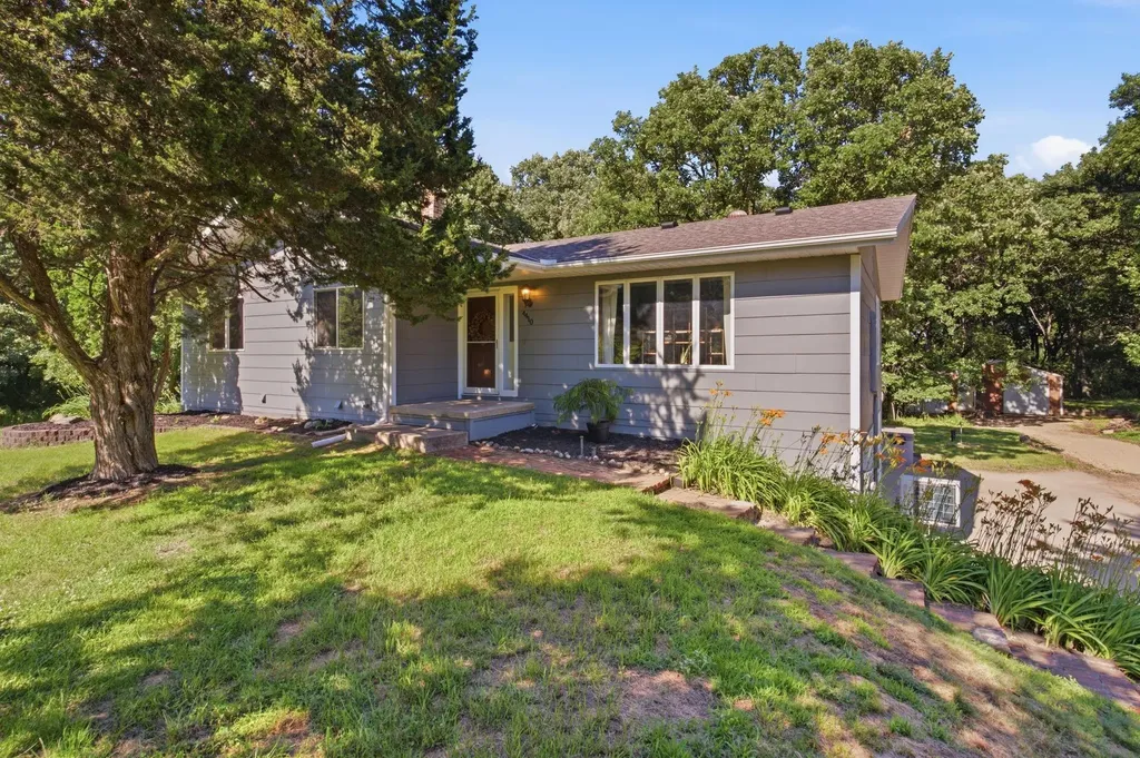 4410 165th Avenue NE New London MN 56273