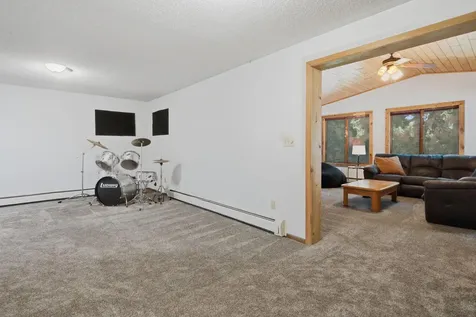 4410 165th Avenue NE New London MN 56273