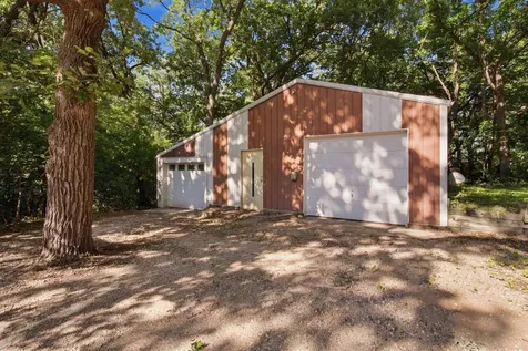 4410 165th Avenue NE New London MN 56273