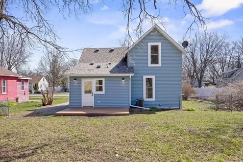 520 Glen Street SW Hutchinson MN 55350