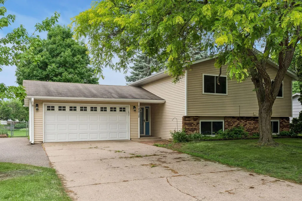 12017 Pennsylvania Avenue N Champlin MN 55316