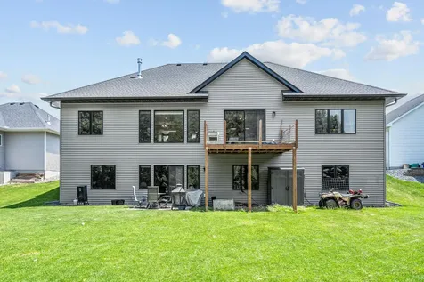 702 Eastland Avenue SE New Prague MN 56071