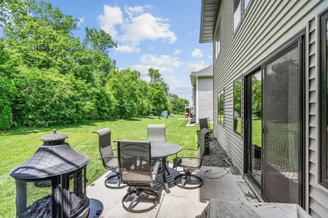 702 Eastland Avenue SE New Prague MN 56071