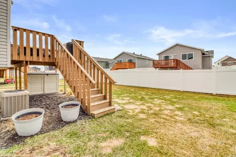 6726 69th Avenue S Horace ND 58047