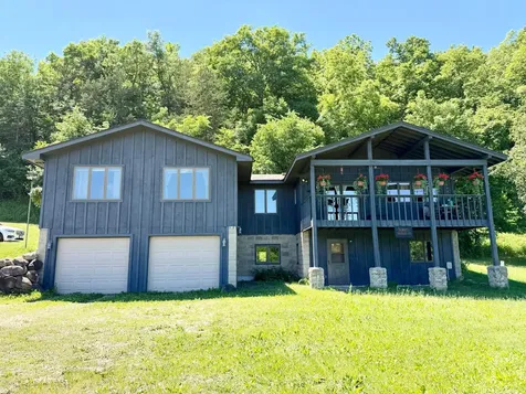 28895 Belle Creek Way Welch MN 55089