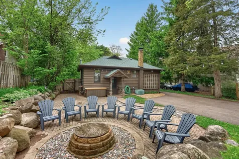 944 Mahtomedi Avenue Mahtomedi MN 55115