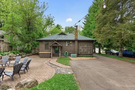 944 Mahtomedi Avenue Mahtomedi MN 55115