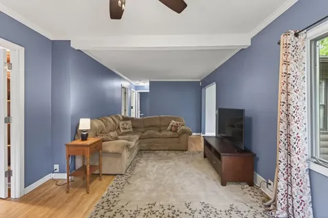 944 Mahtomedi Avenue Mahtomedi MN 55115