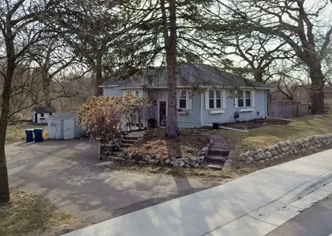 202 Oak Street Excelsior MN 55331