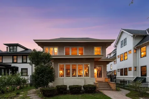 2304 Lake Place Minneapolis MN 55405