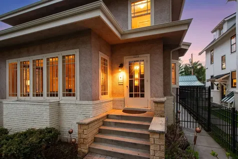 2304 Lake Place Minneapolis MN 55405