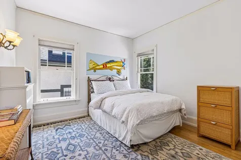 2304 Lake Place Minneapolis MN 55405