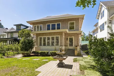 2304 Lake Place Minneapolis MN 55405