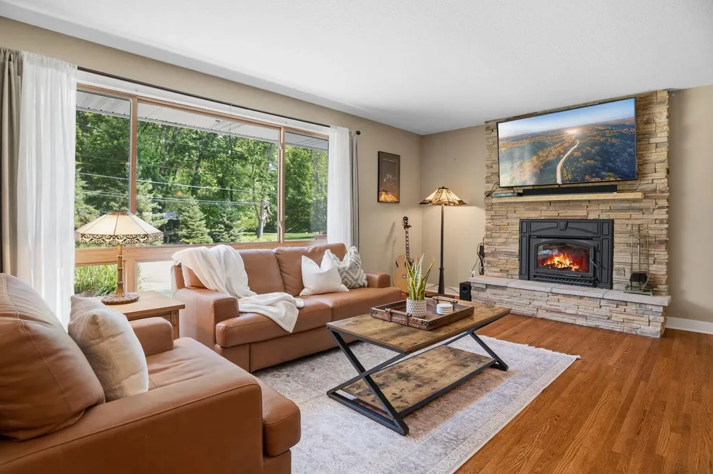 455 Arcwood Road Mahtomedi MN 55115
