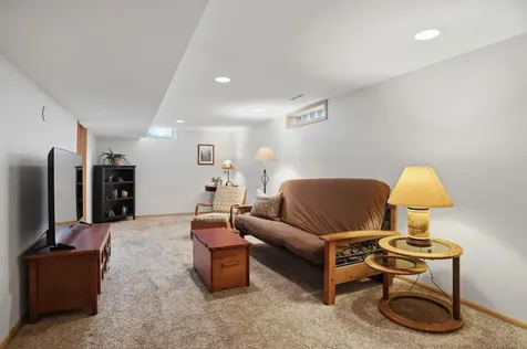 455 Arcwood Road Mahtomedi MN 55115