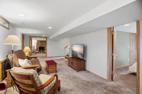455 Arcwood Road Mahtomedi MN 55115