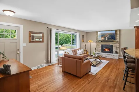 455 Arcwood Road Mahtomedi MN 55115
