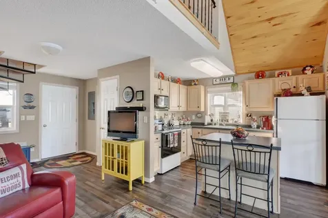 2666 N Lake Miltona Drive NE Alexandria MN 56354