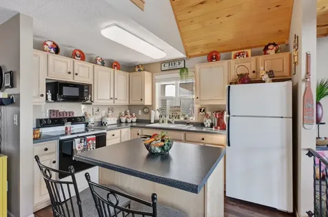 2666 N Lake Miltona Drive NE Alexandria MN 56354