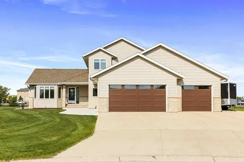 722 42nd Avenue S Moorhead MN 56560