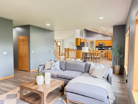 722 42nd Avenue S Moorhead MN 56560
