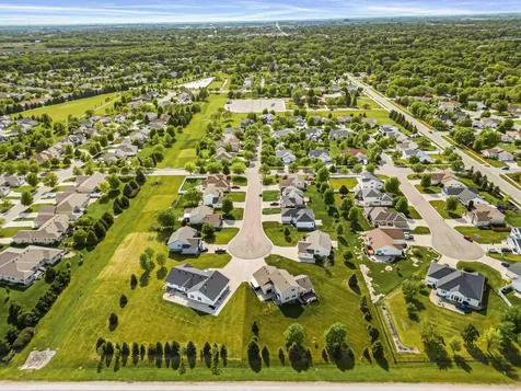 722 42nd Avenue S Moorhead MN 56560