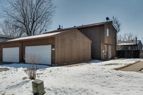 2116 28th Avenue S Fargo ND 58103
