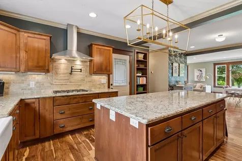 27850 Iberia Avenue Lakeville MN 55044