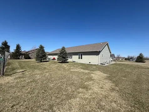 906 Sunrise Boulevard Redwood Falls MN 56283