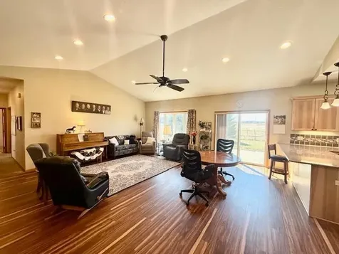 906 Sunrise Boulevard Redwood Falls MN 56283