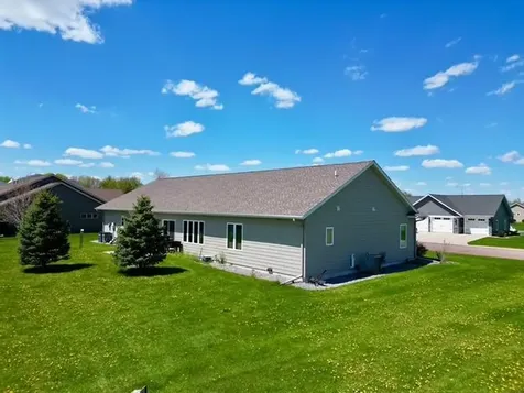 906 Sunrise Boulevard Redwood Falls MN 56283