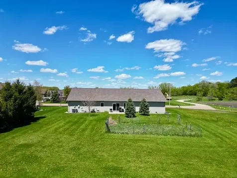 906 Sunrise Boulevard Redwood Falls MN 56283