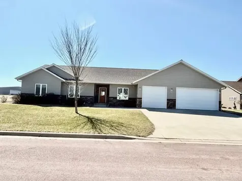 906 Sunrise Boulevard Redwood Falls MN 56283