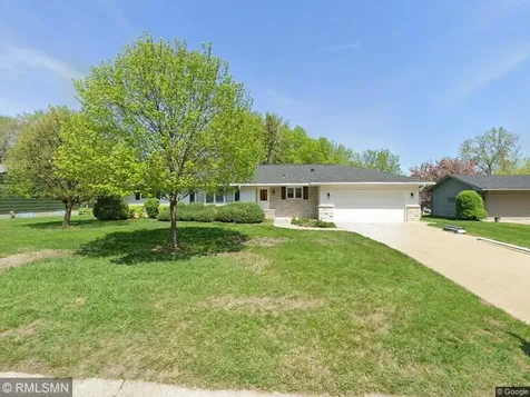 176 Highland Drive Chaska MN 55318
