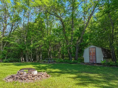 1966 Liberty Road NE Alexandria MN 56308
